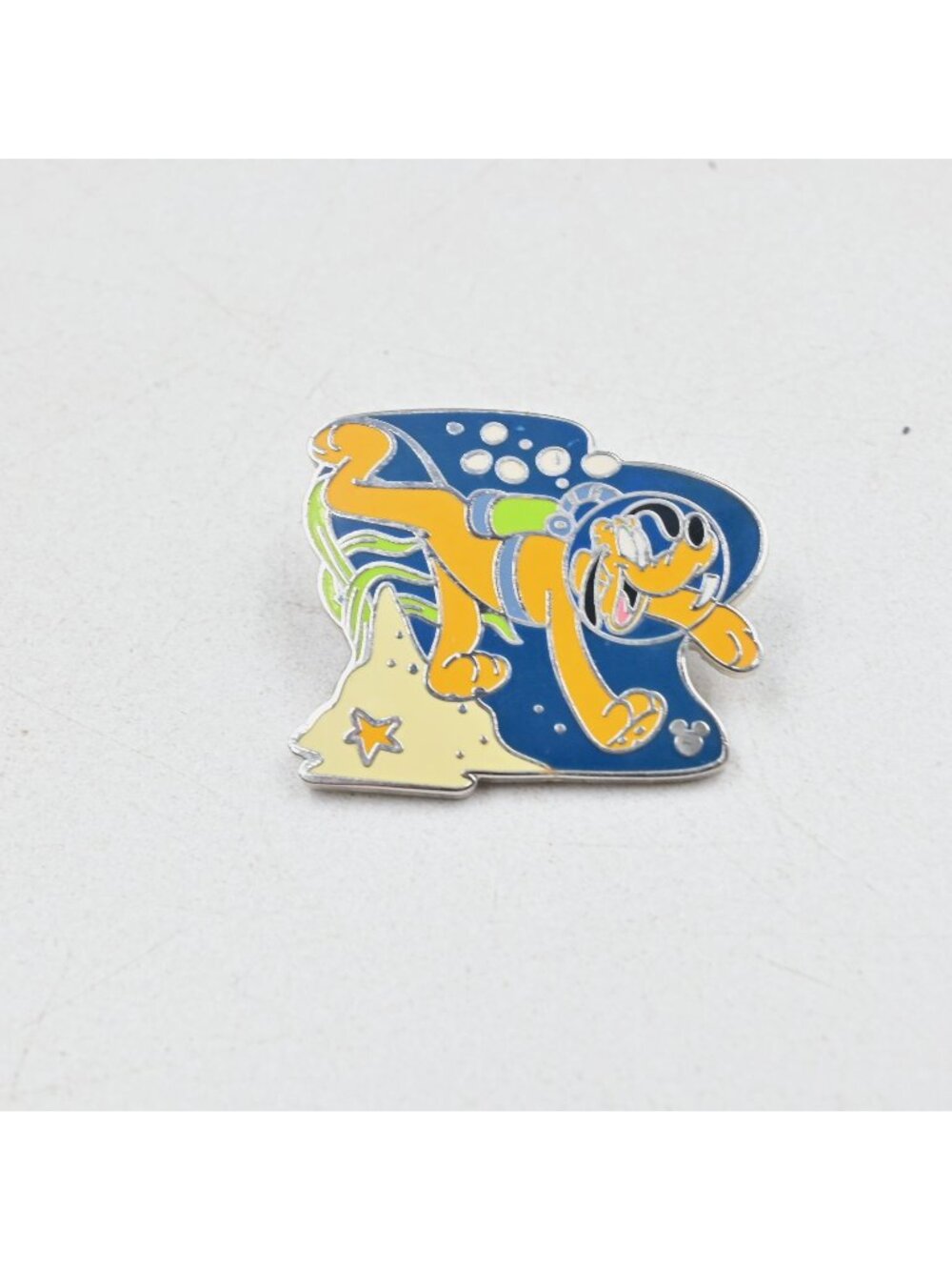 Disney Pluto Scuba Diving Enamel Pin Hidden Mickey Series Collectible 2006